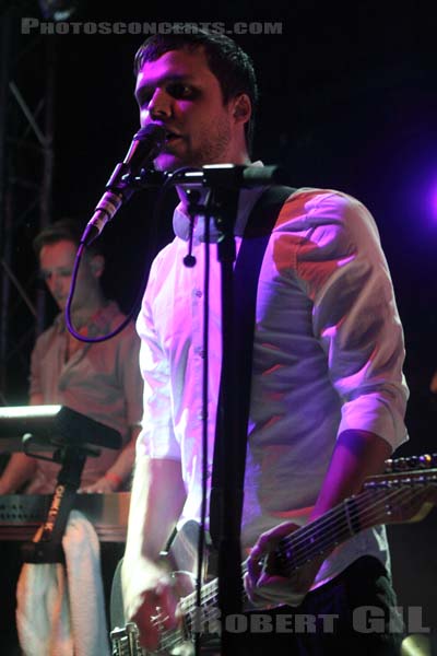 WHITE LIES - 2010-12-17 - PARIS - La Fleche d'Or - 